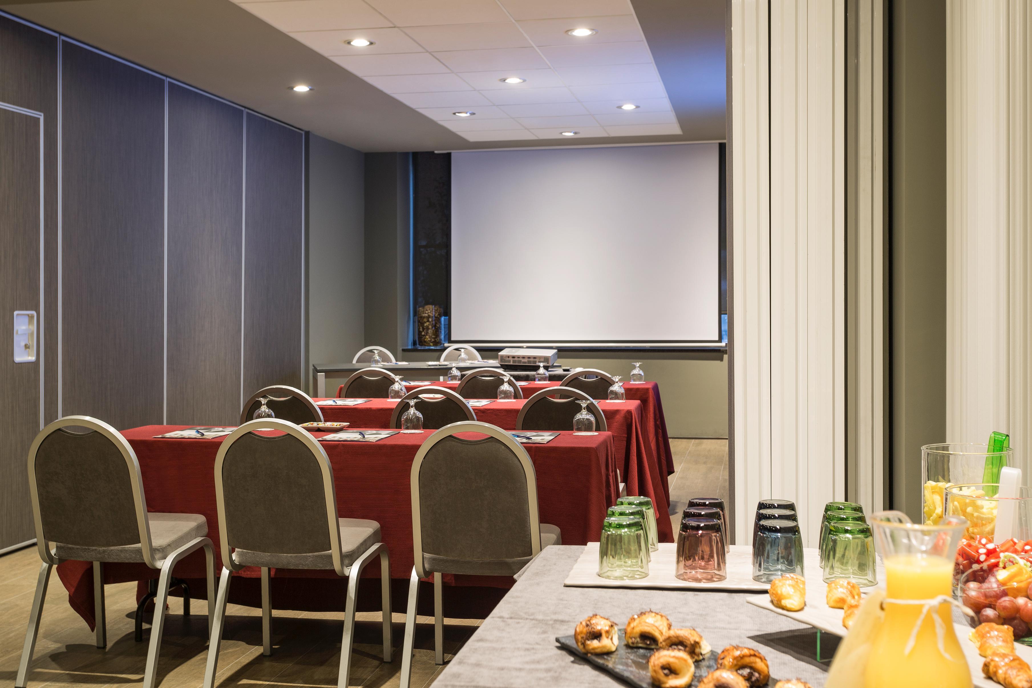 Mercure Madrid Centro Exterior photo